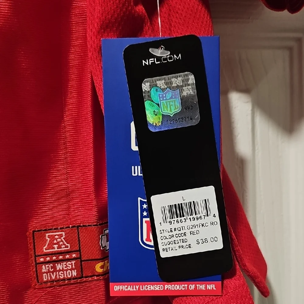 Women's Red Chiefs Jersey (Stitching/Sewing Defect) - Picture 8 of 9